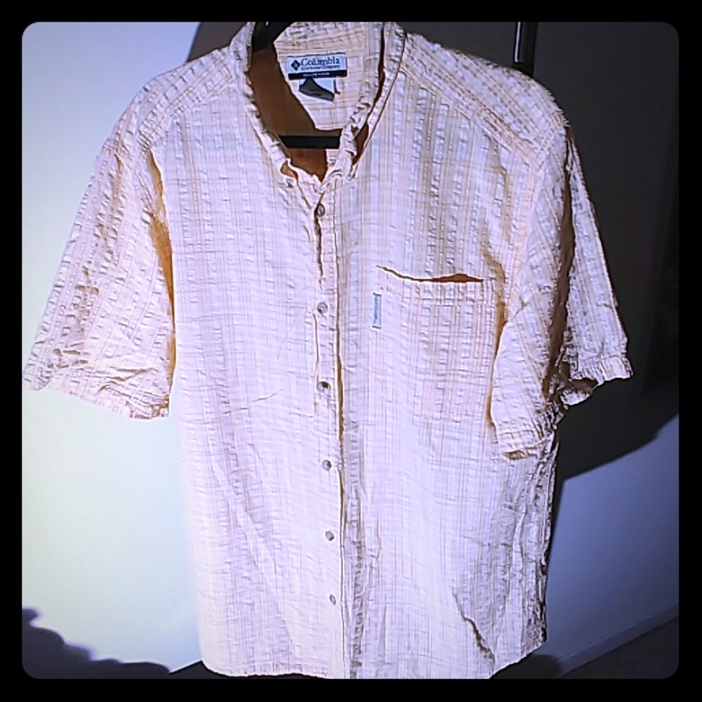 Large Columbia shirt